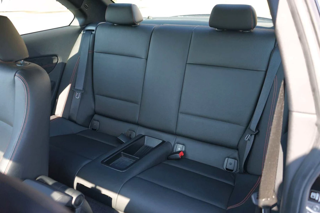 2011 BMW 1M - Image 26 of 30