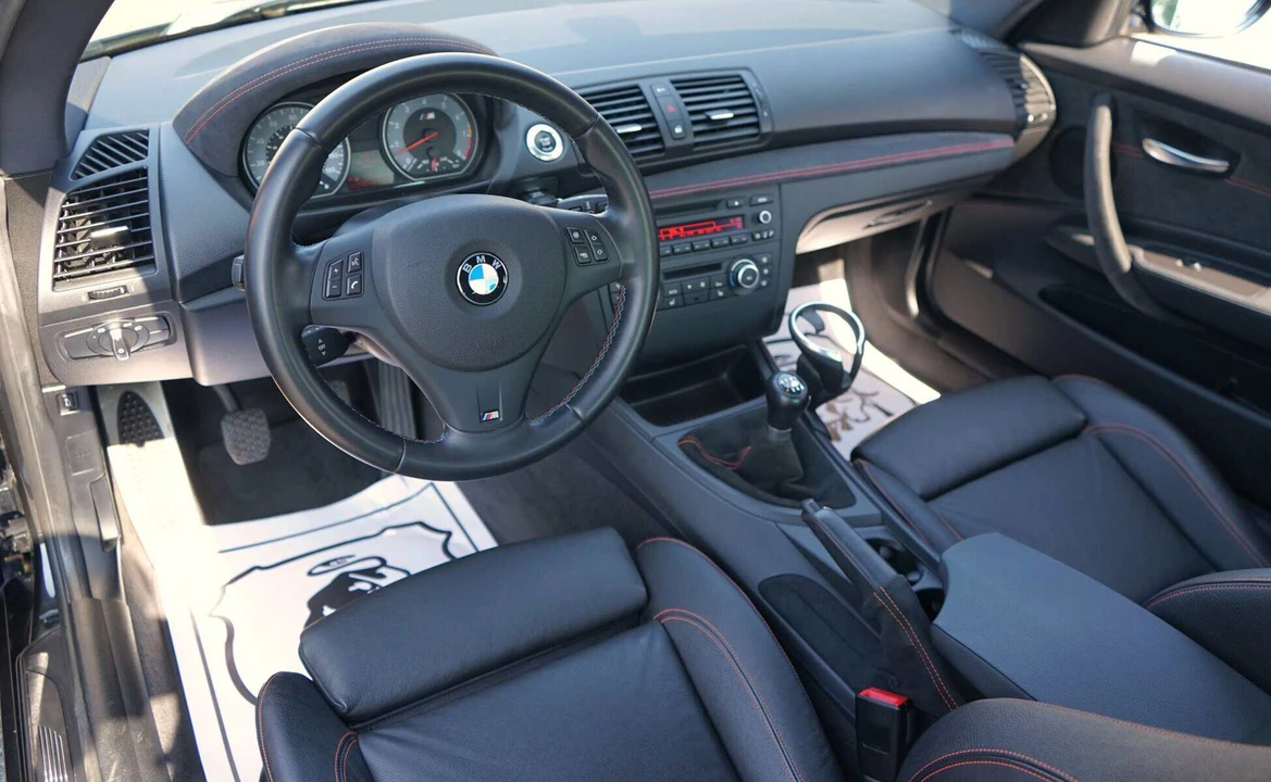 2011 BMW 1M - Image 30 of 30