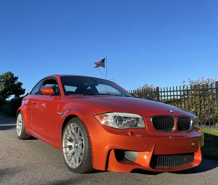 2011 BMW 1M Base