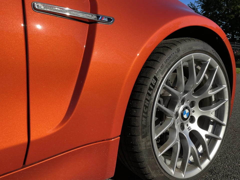 2011 BMW 1M - Image 27 of 31