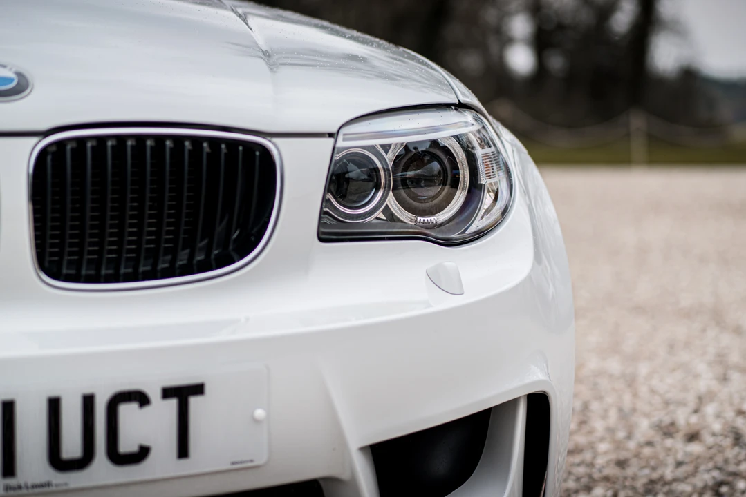 2011 BMW 1M - Image 26 of 31