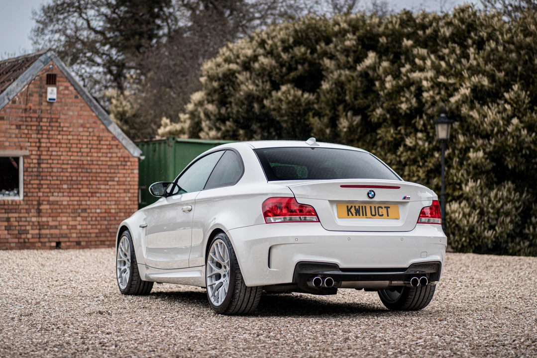 2011 BMW 1M - Image 6 of 31