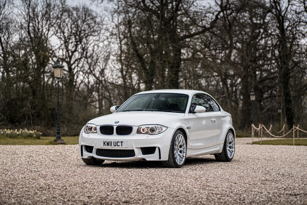 2011 BMW 1M - Image 11 of 31