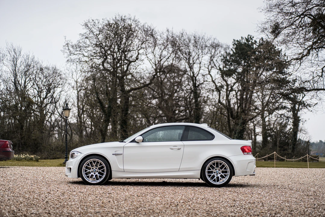 2011 BMW 1M - Image 12 of 31