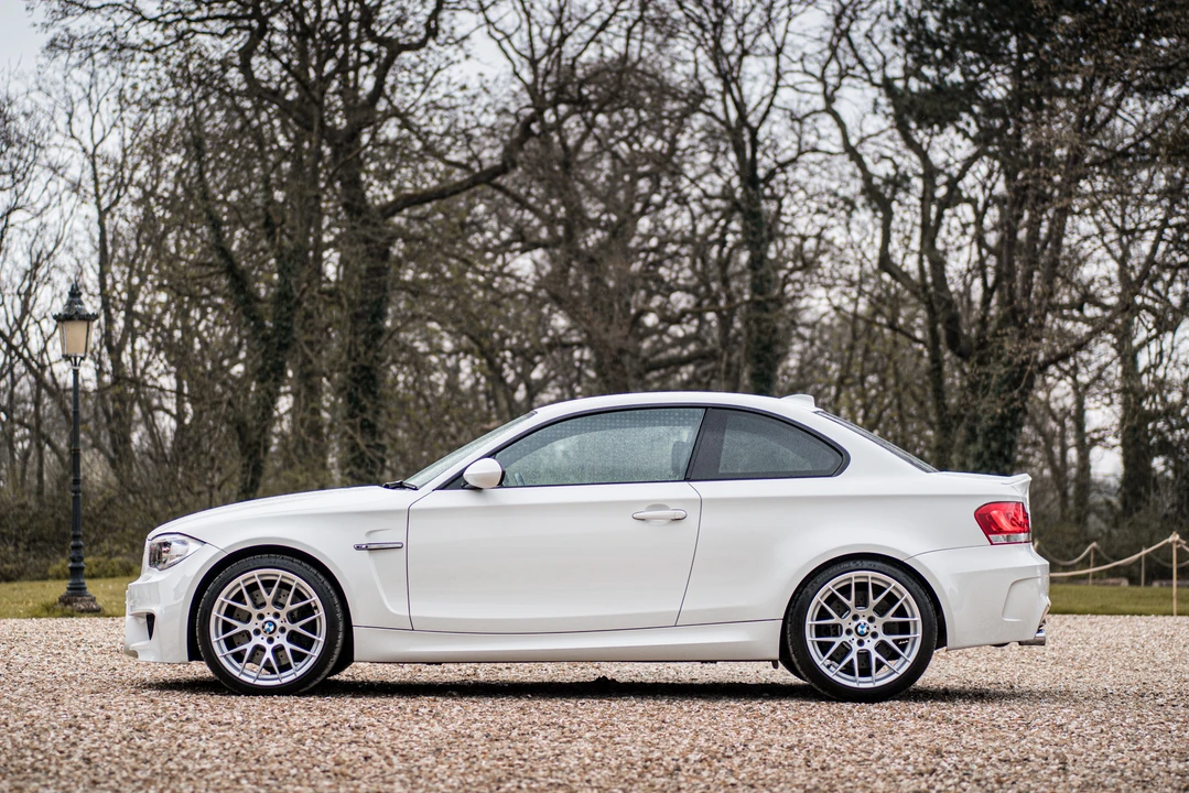 2011 BMW 1M - Image 5 of 31