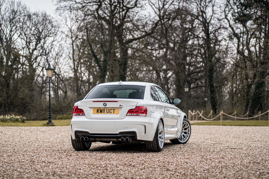 2011 BMW 1M - Image 14 of 31