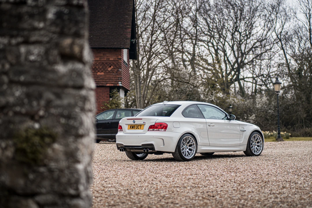 2011 BMW 1M - Image 15 of 31