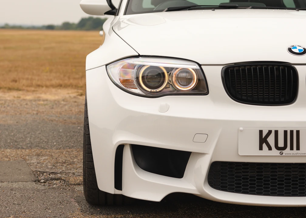 2011 BMW 1M - Image 23 of 31