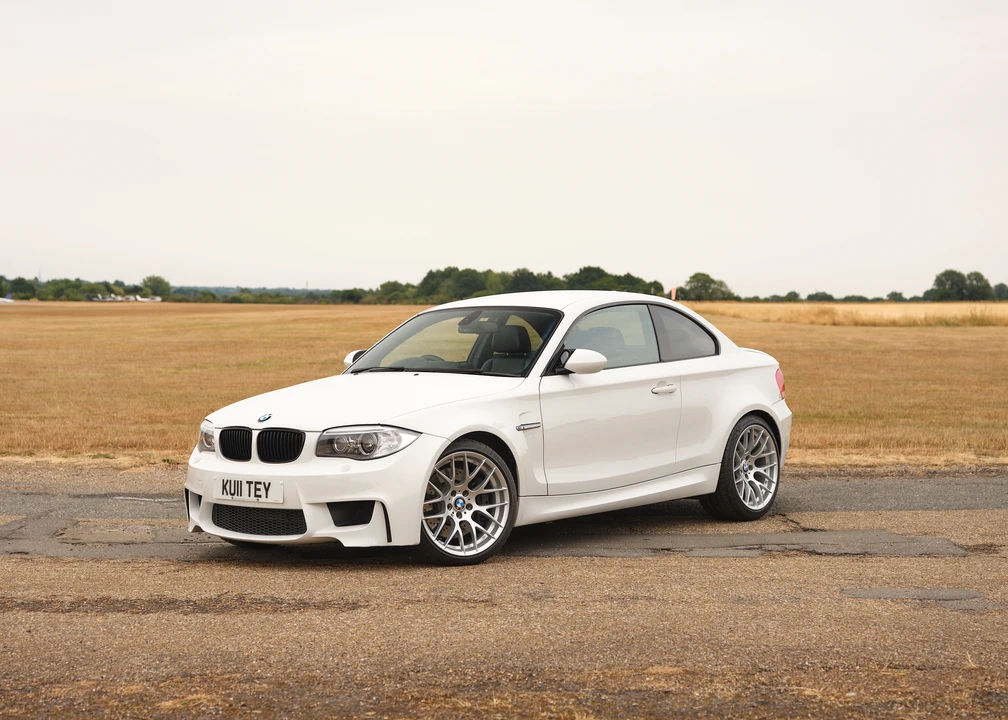 2011 BMW 1M - Image 10 of 31