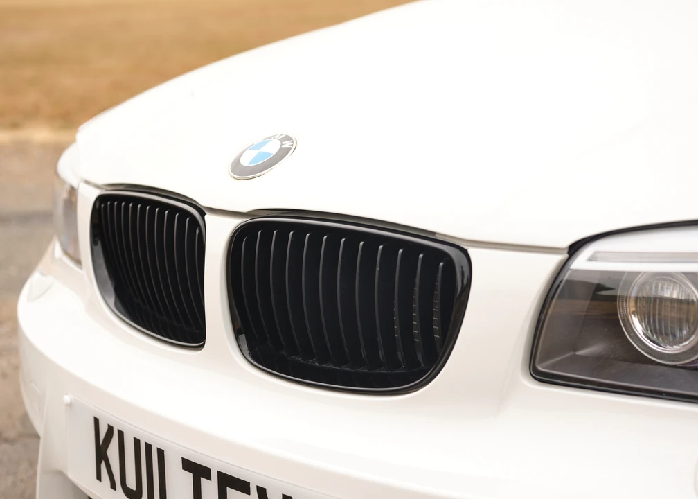 2011 BMW 1M - Image 30 of 31