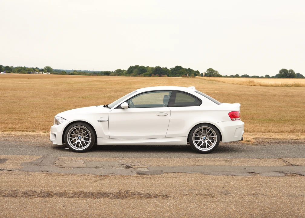 2011 BMW 1M - Image 9 of 31