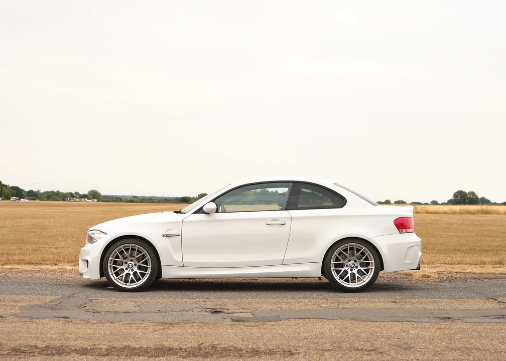 2011 BMW 1M - Image 13 of 31