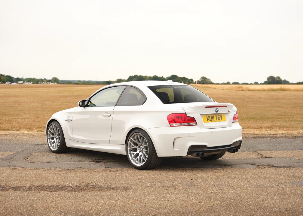 2011 BMW 1M - Image 14 of 31
