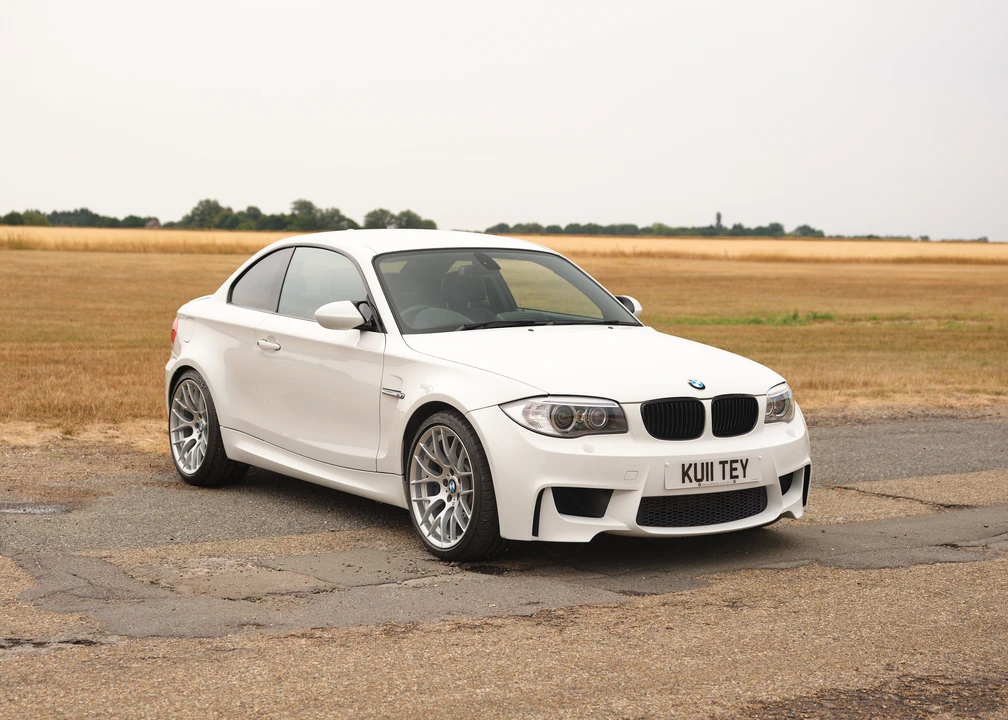 2011 BMW 1M - Image 16 of 31