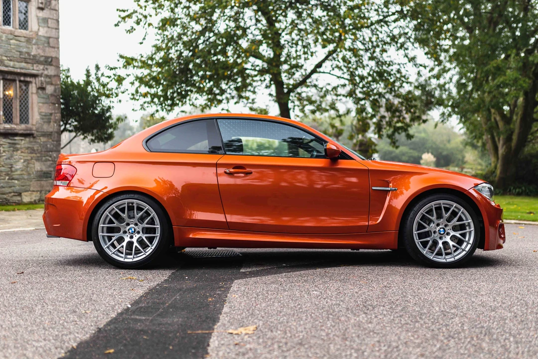 2011 BMW 1M - Image 5 of 31