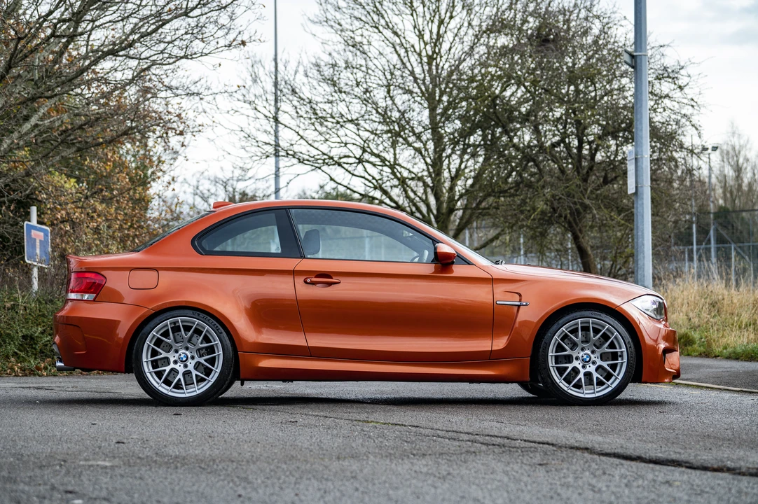 2011 BMW 1M - Image 5 of 31
