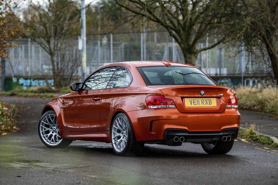 2011 BMW 1M - Image 8 of 31
