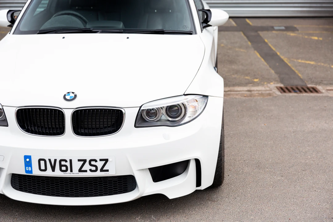 2011 BMW 1M - Image 27 of 31