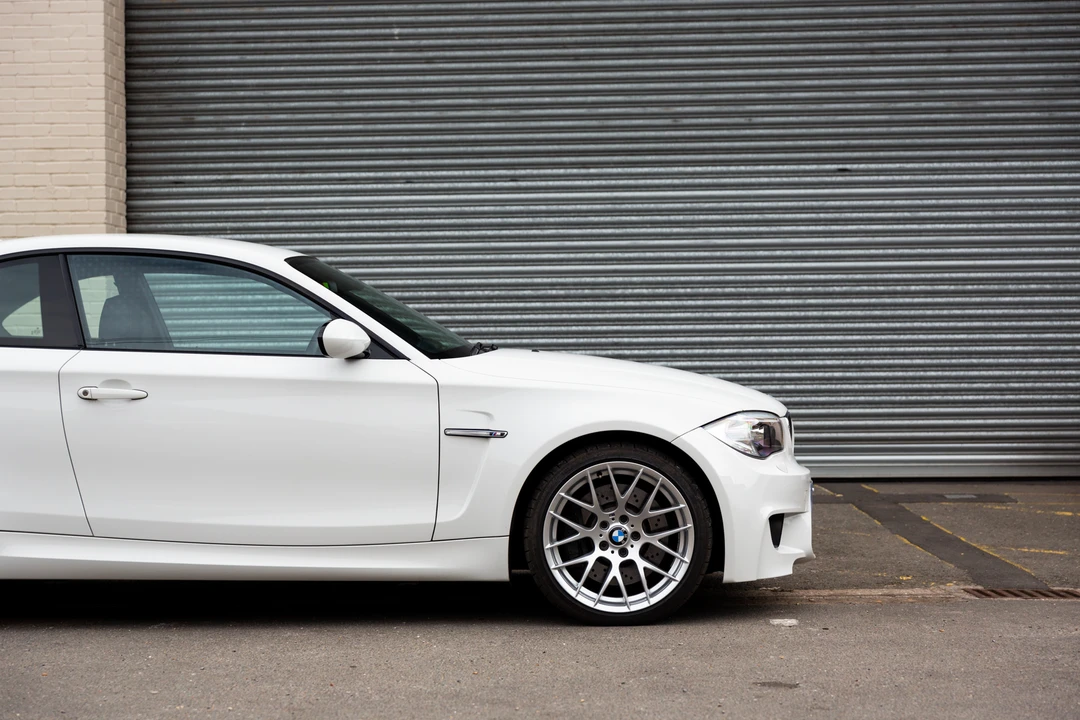 2011 BMW 1M - Image 17 of 31
