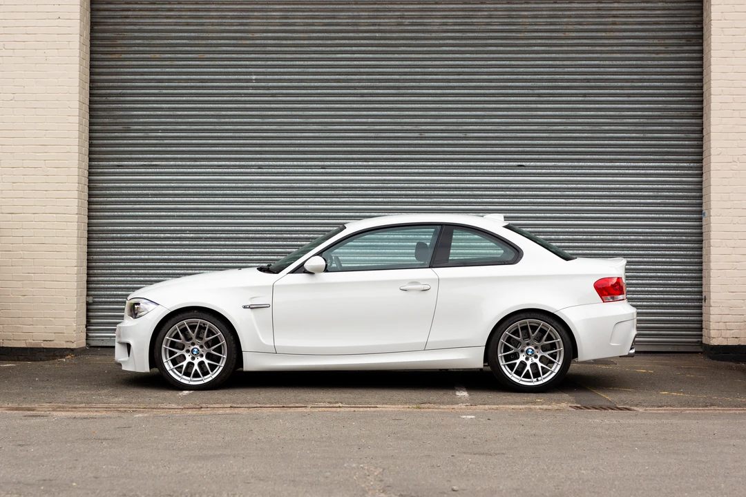 2011 BMW 1M - Image 22 of 31