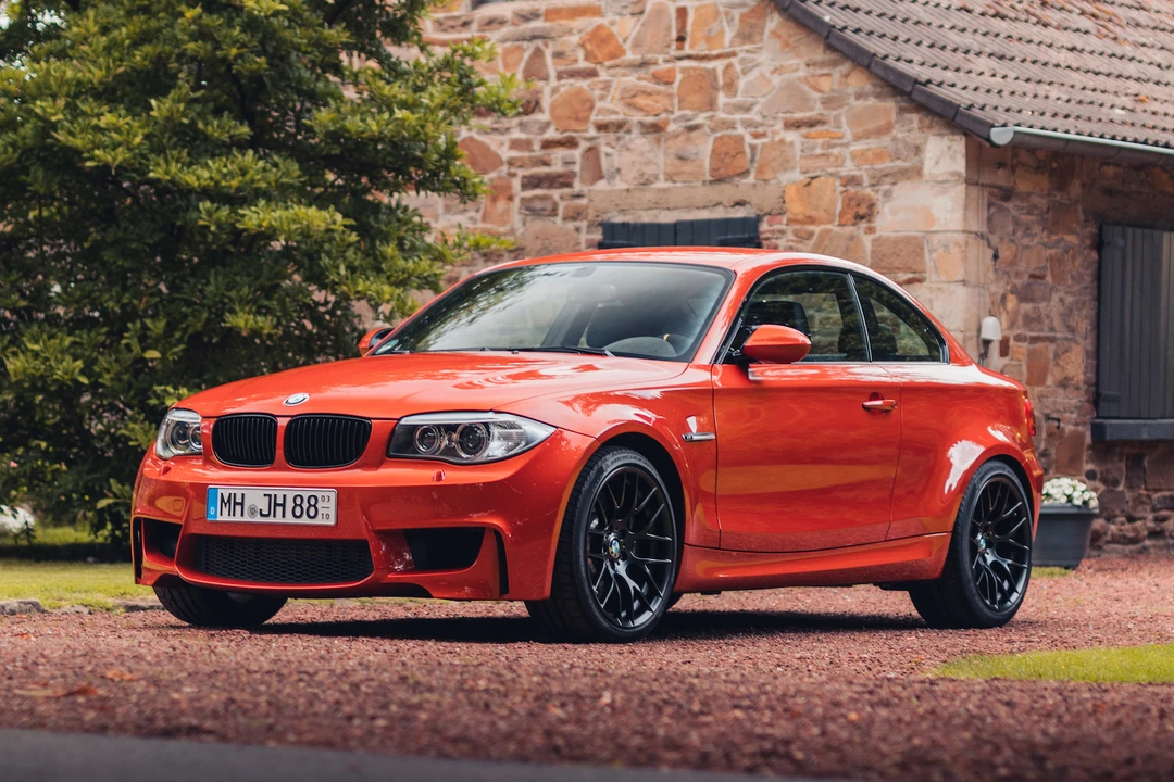 2011 BMW 1M - Image 2 of 31
