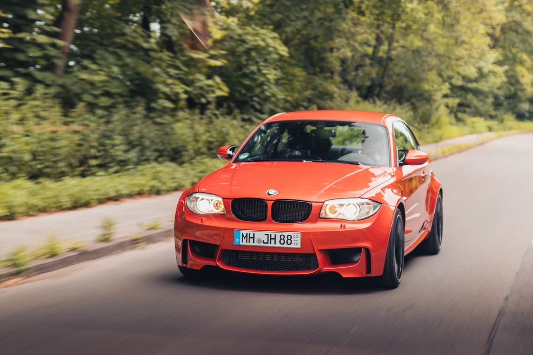 2011 BMW 1M - Image 9 of 31