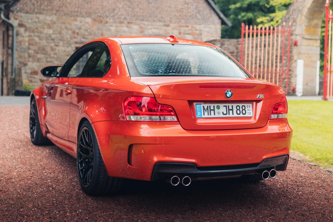2011 BMW 1M - Image 14 of 31