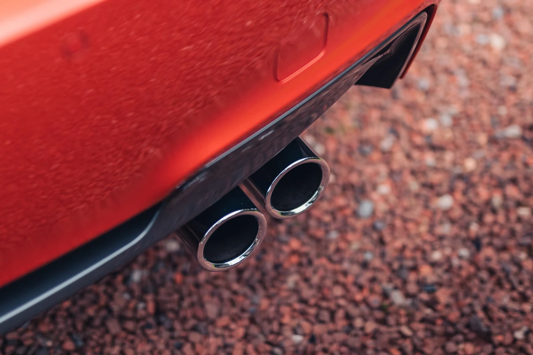 2011 BMW 1M - Image 25 of 31