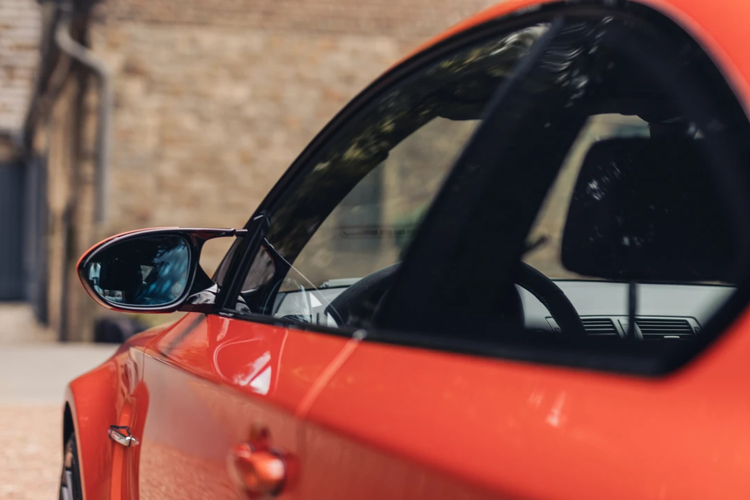 2011 BMW 1M - Image 27 of 31