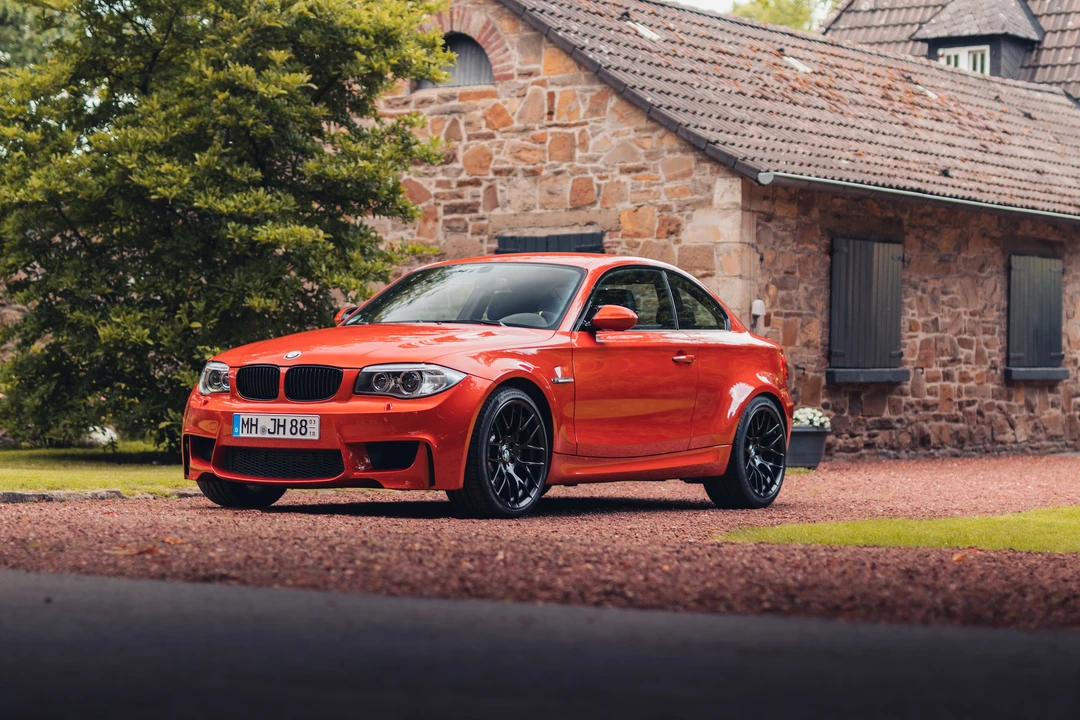 2011 BMW 1M - Image 5 of 31