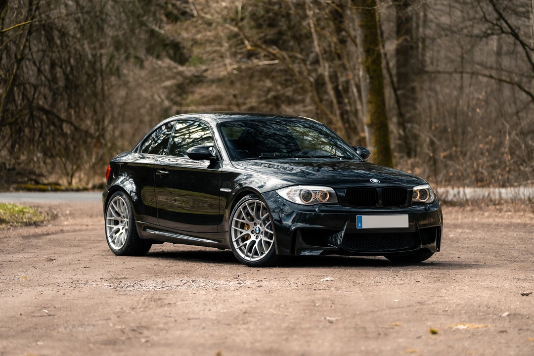 2011 BMW 1M - Image 10 of 31
