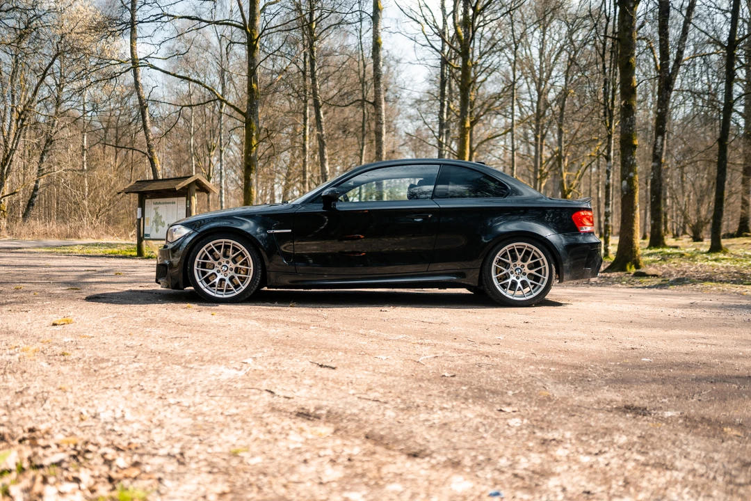 2011 BMW 1M - Image 5 of 31