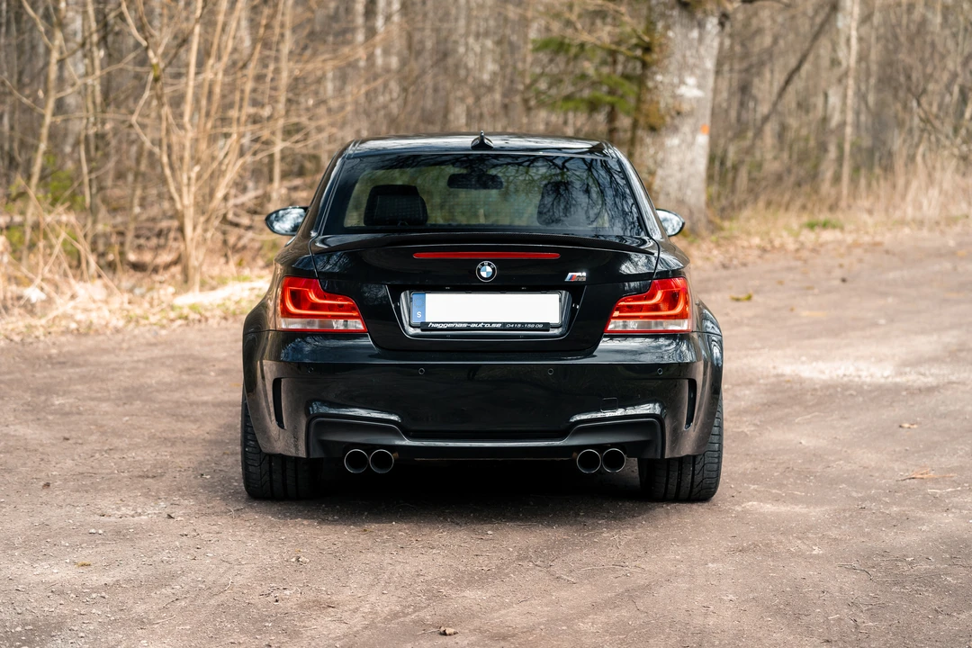 2011 BMW 1M - Image 7 of 31