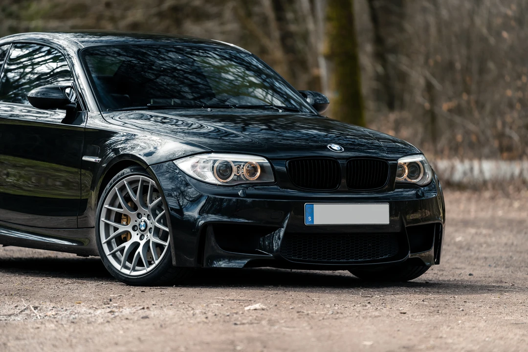 2011 BMW 1M - Image 15 of 31