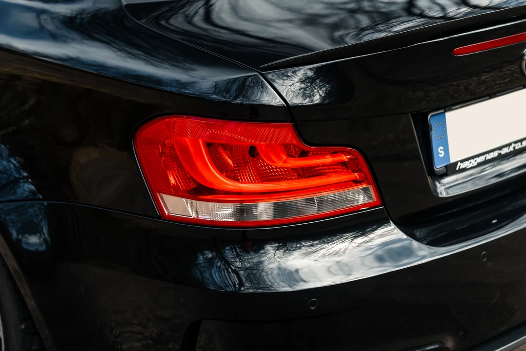 2011 BMW 1M - Image 29 of 31