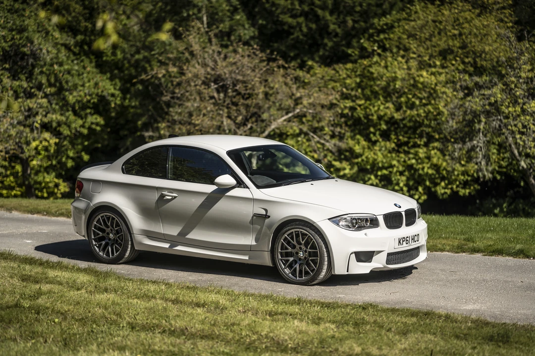 2011 BMW 1M - Image 5 of 31
