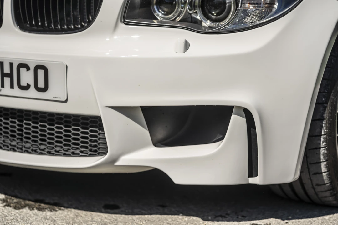 2011 BMW 1M - Image 15 of 31