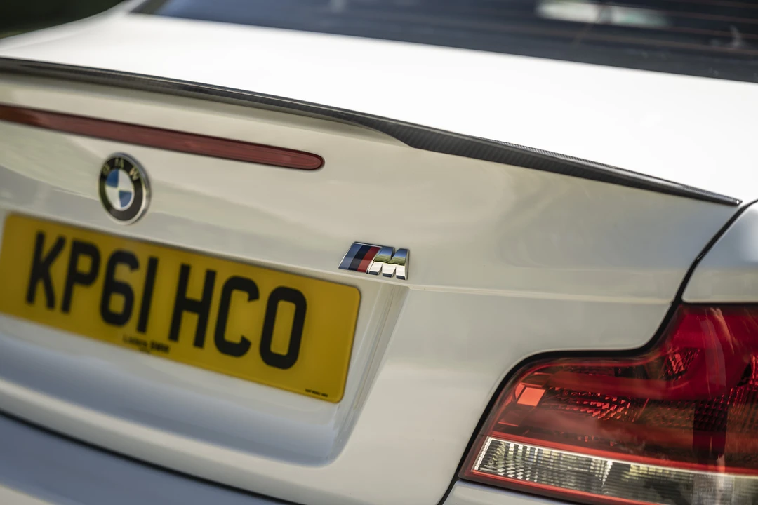 2011 BMW 1M - Image 22 of 31