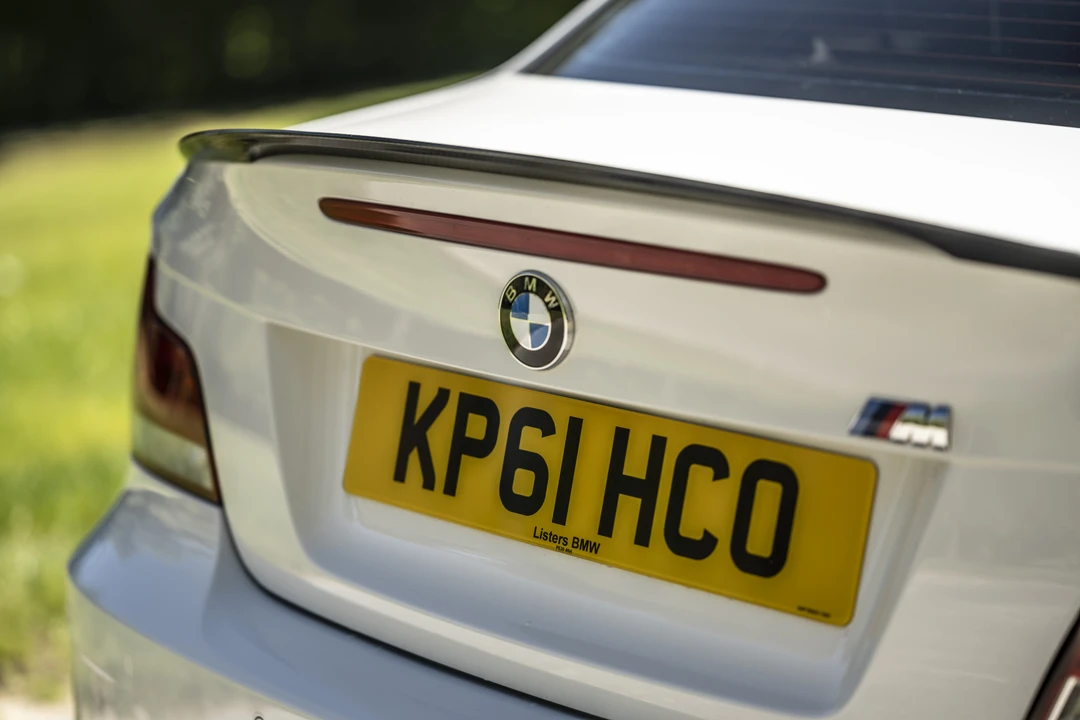 2011 BMW 1M - Image 23 of 31