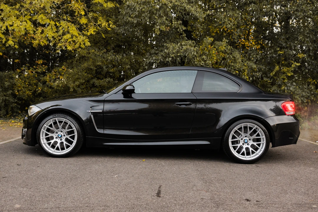 2011 BMW 1M - Image 5 of 31