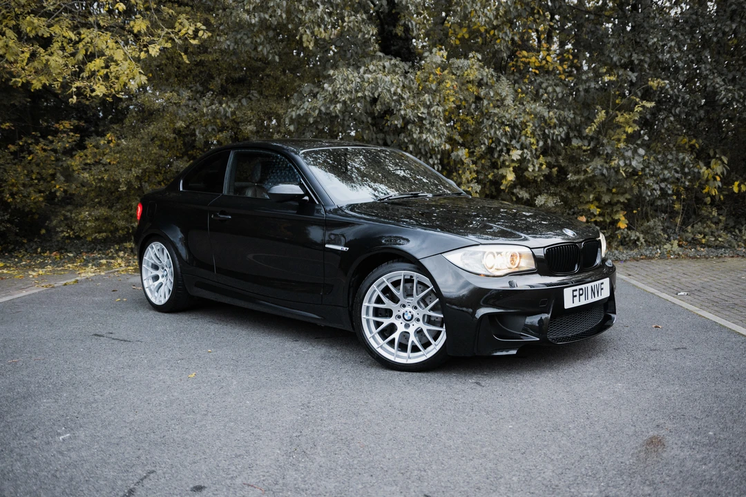2011 BMW 1M - Image 28 of 31