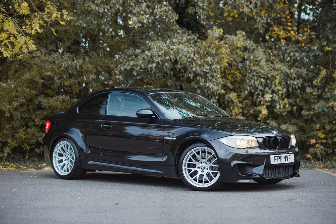 2011 BMW 1M - Image 10 of 31