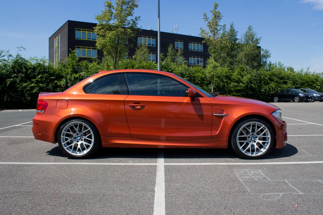 2011 BMW 1M - Image 6 of 31