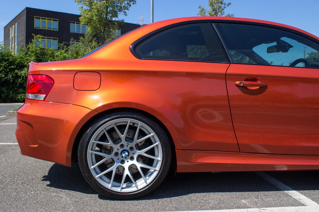 2011 BMW 1M - Image 14 of 31