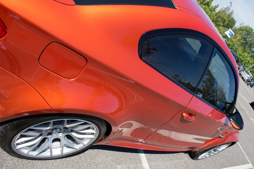 2011 BMW 1M - Image 18 of 31