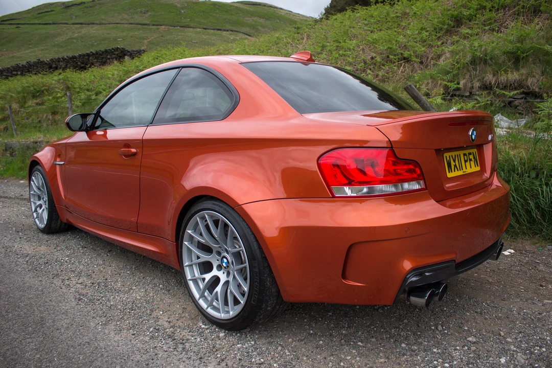 2011 BMW 1M - Image 23 of 31