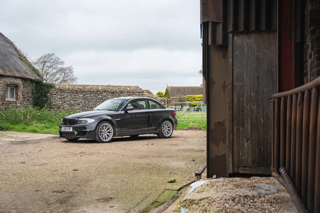 2011 BMW 1M - Image 16 of 31