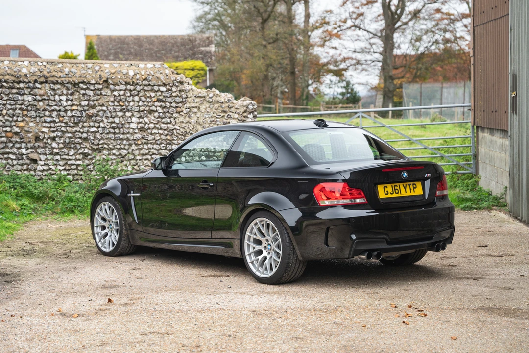 2011 BMW 1M - Image 8 of 31