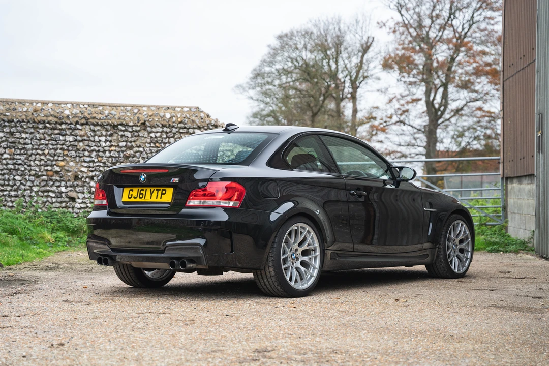 2011 BMW 1M - Image 22 of 31