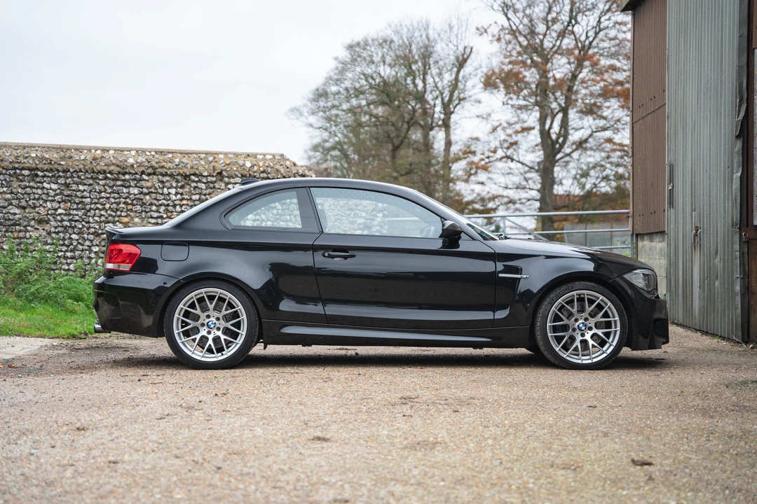 2011 BMW 1M - Image 5 of 31